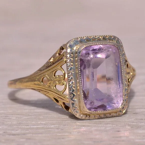 Amethyst Ring in Yellow Gold